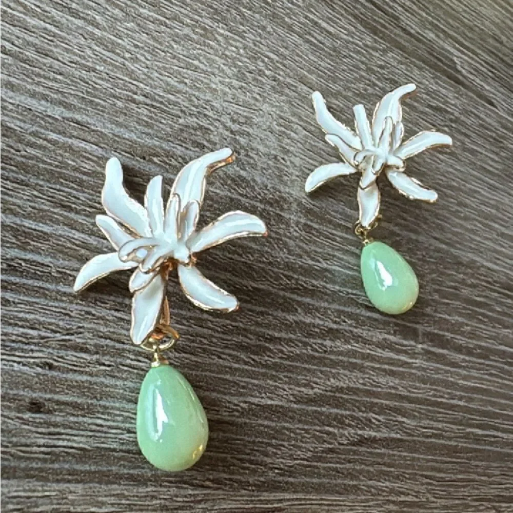 Flower drop earrings A457